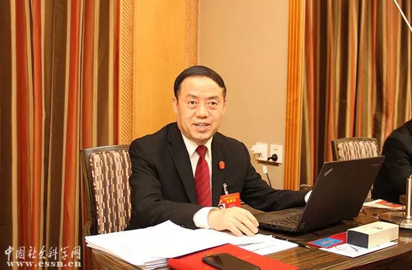 区块链与信任新架构_区块链信任机制_数字货币与信任机制的构建：区块链如何提升交易信心